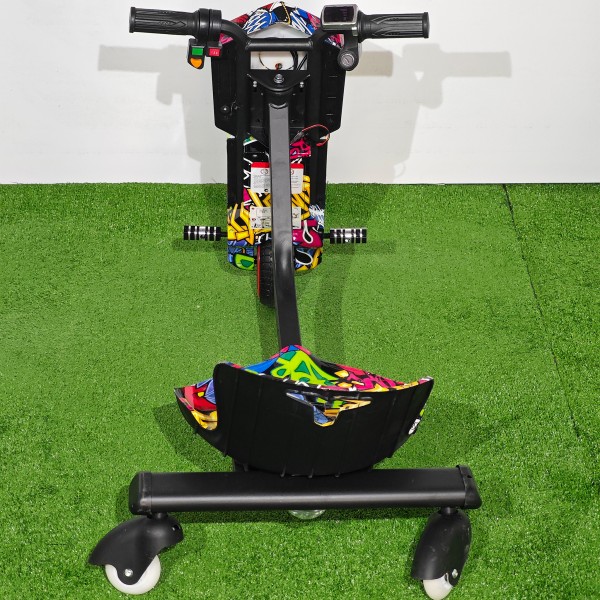 Tricicletă Electrică Copii cu Drift 360° – 350W, 36V, Bluetooth + Difuzor, Lumini LED, 20 km/h, Graffiti