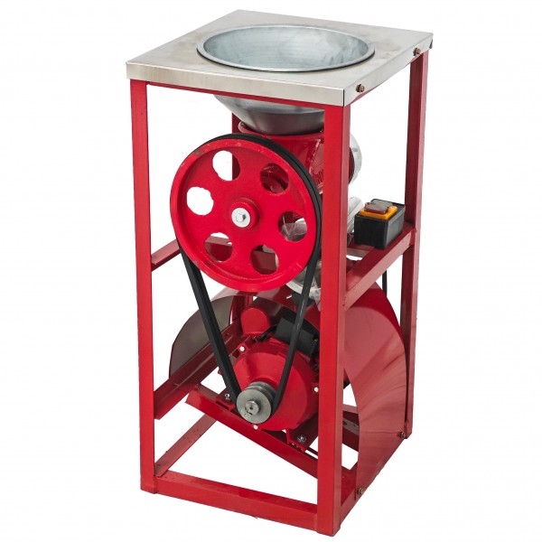 Masina de tocat carne profesionala, German Meister, 1,2 kw, 1400 rpm , palnie inox, nr 32, buton on/off , 2 curele