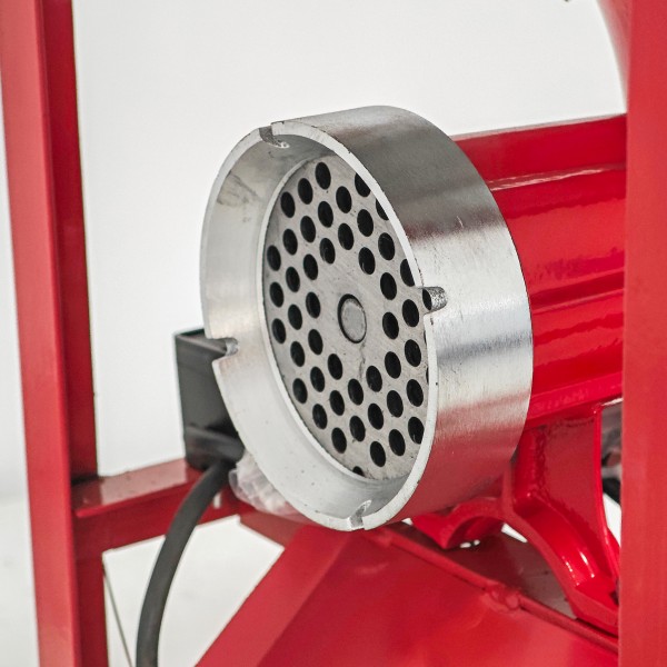 Masina de tocat carne profesionala, German Meister, 1,2 kw, 1400 rpm , palnie inox, nr 32, buton on/off , 2 curele