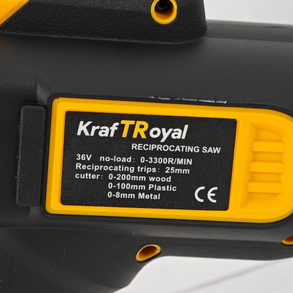 Fierastrau cu acumulator tip sabie, 36 V , 8 Ah , 3300 Rpm , 2 acumulatori & 5 panze