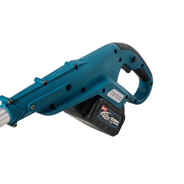 Trimmer pe acumulator, German Meister, 2 acumulatori + incarcator, 2 x disc , Model nou , Albastru Trimmer pe acumulator, German Meister, 2 acumulatori + incarcator, 2 x disc , Model nou , Albastru