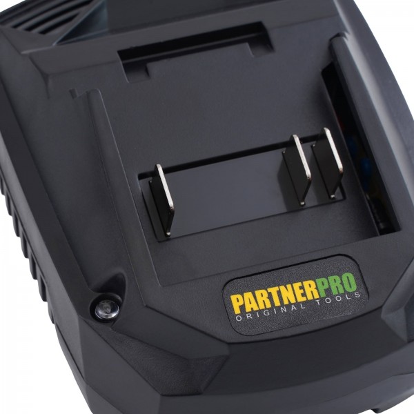 Set foarfecă de grădină și fierăstrău cu lanț pe acumulator PARTNERPRO PP-FF 5 IN 1, 2 acumulatori 20 V/2Ah Brushless